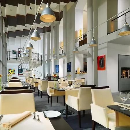 Sheraton Pelikan Hotel