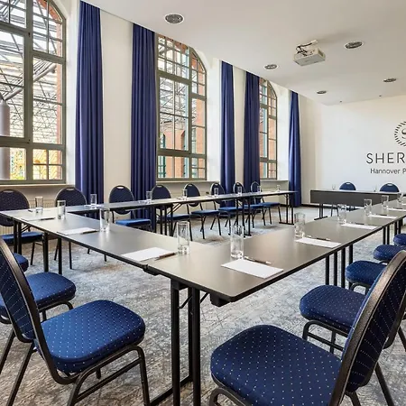 Hotel Sheraton Pelikan 4*