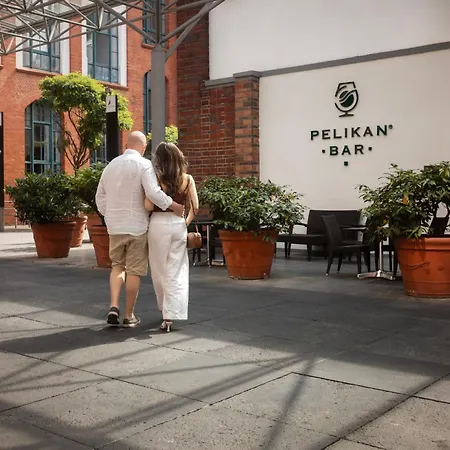 Sheraton Pelikan Hotel